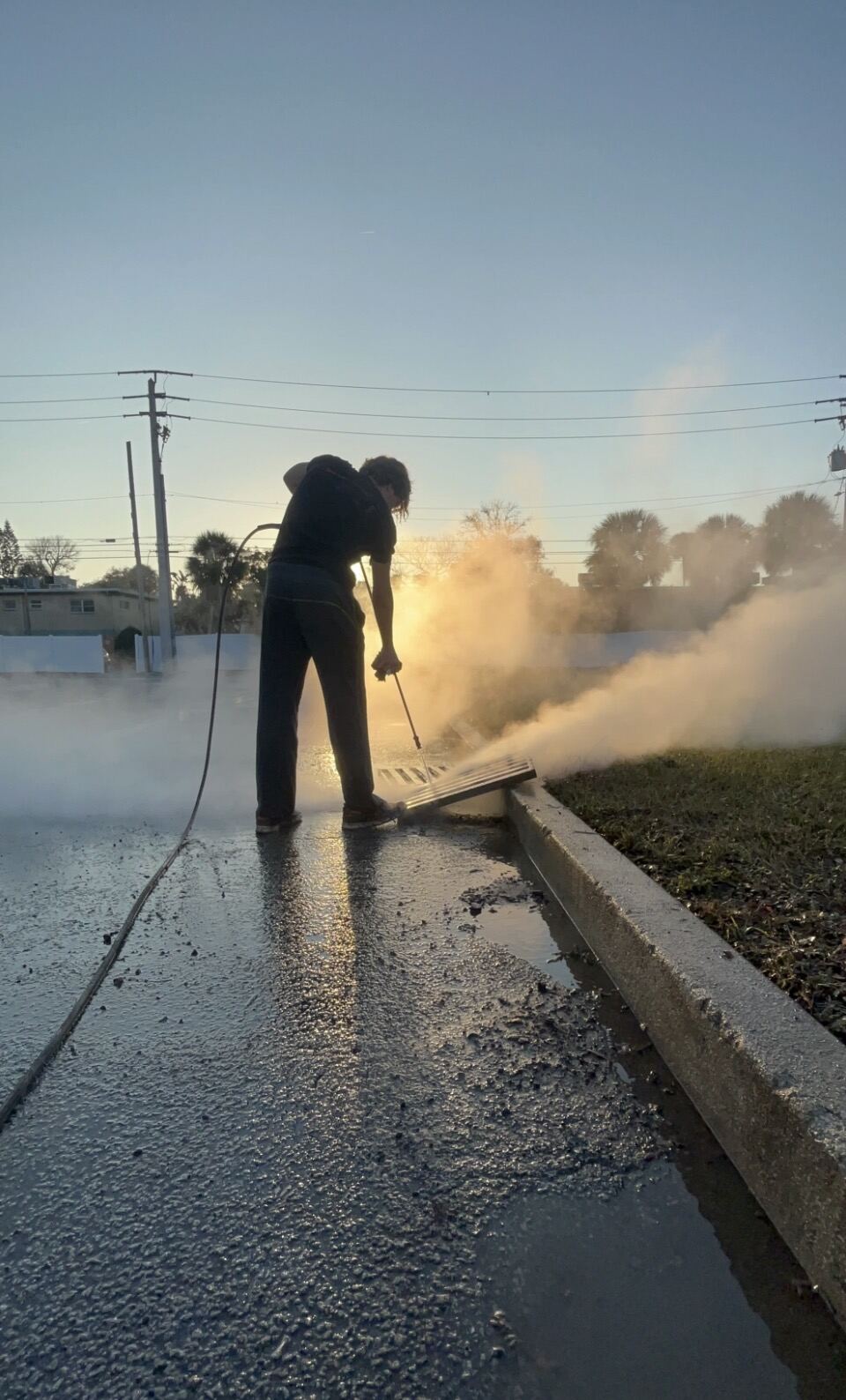 Commercial pressure washing service in the Daytona Beach area