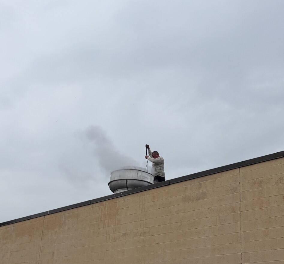 Restaurant exterior and kitchen exhaust service